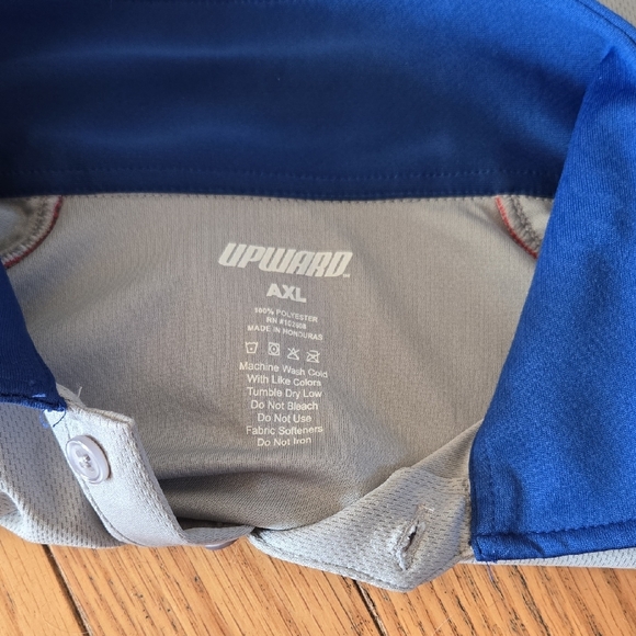 Men's Gray Polo Shirt with Blue Collar and Red Accents - Picture 3 of 3